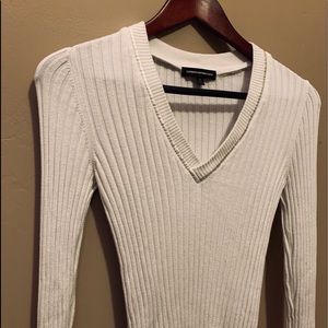 Express soft fitted sweater M
